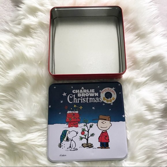 COLLECTOR Peanuts A CHARLIE BROWN CHRISTMAS COOKIE TIN Music & Lights Up SNOOPY - Picture 4 of 8